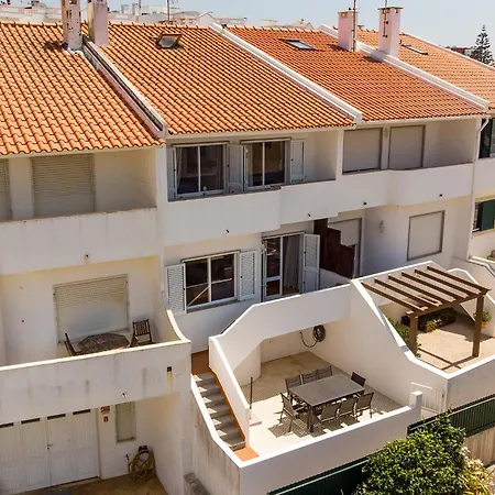 Spacious 3-bedroom In By Soulplaces Nyaraló