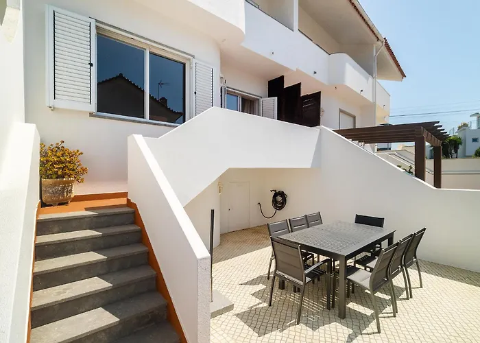 別荘 Spacious 3-bedroom In By Soulplaces エリセイラ