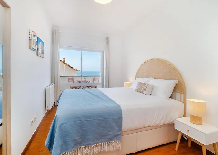 Spacious 3-bedroom In By Soulplaces *