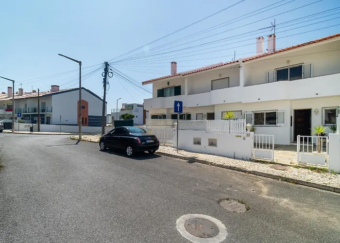 Spacious 3-bedroom In By Soulplaces 別荘 エリセイラ