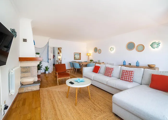 別荘 Spacious 3-bedroom In By Soulplaces エリセイラ