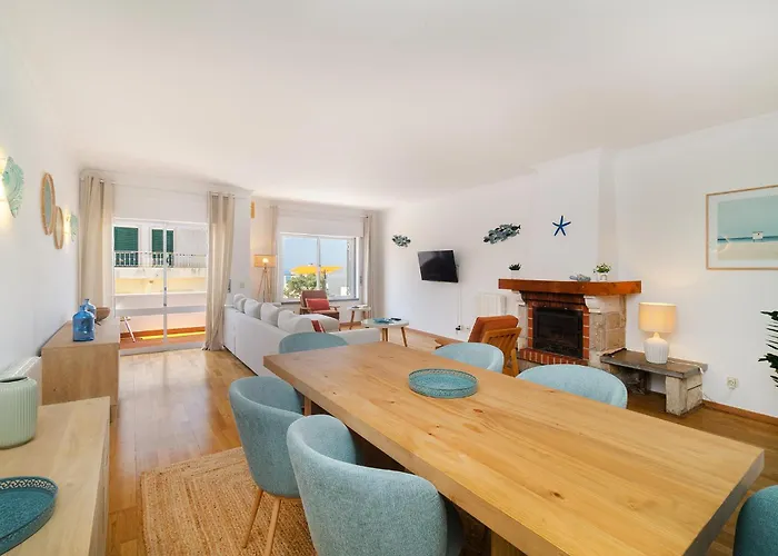 別荘 Spacious 3-bedroom In By Soulplaces エリセイラ